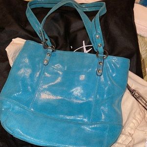 B. Makowsky leather purse
